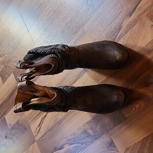 BedStu Size 7 Brown Wedge Boots